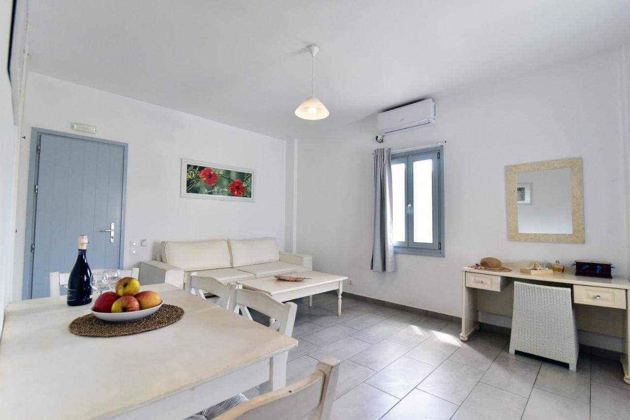 Thomas Apartments In Katapola Amorgo Esterno foto